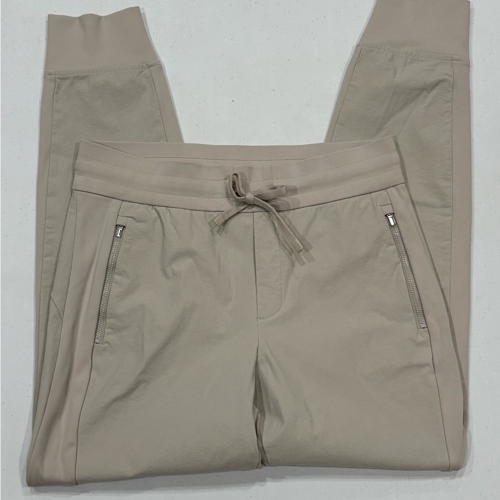 Athleta Headlands Hybrid Trek Jogger, Adjustable Tan Pants, Woman’s Size 8 - Picture 3 of 7